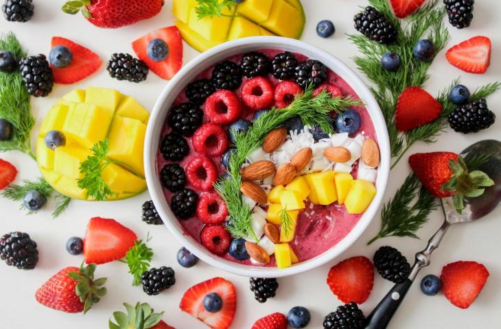 Frutta a colazione per iniziare bene la giornata