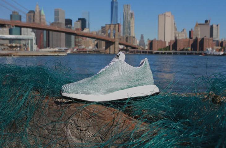 Scarpe ecologiche: le sneakers realizzate con rifiuti oceanici 
