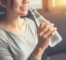 Arriva la terapia idrica giapponese per perdere peso – In a Bottle