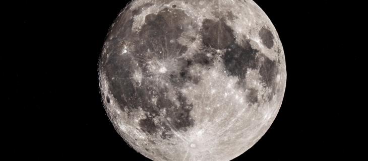 L'acqua sulla Luna c'è ed è più diffusa del previsto